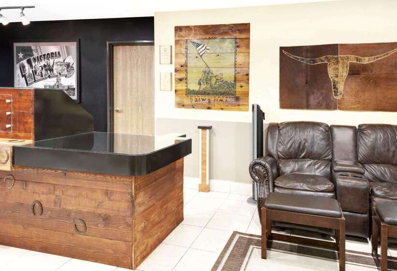 汽车旅馆 Super 8 By Wyndham Victoria/north/mall Area