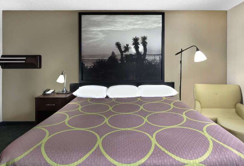 汽车旅馆 Super 8 By Wyndham Victoria/north/mall Area