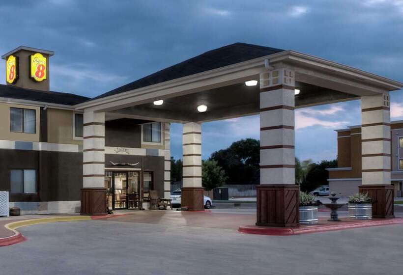 汽车旅馆 Super 8 By Wyndham Victoria/north/mall Area