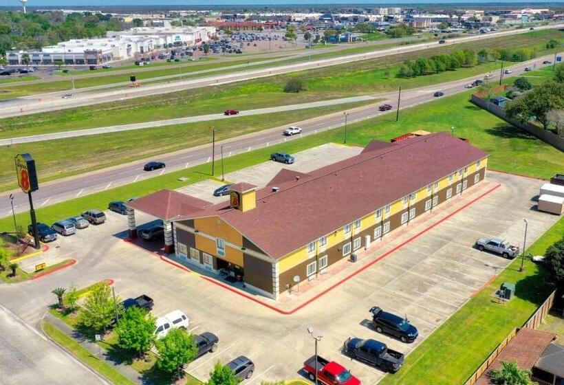 汽车旅馆 Super 8 By Wyndham Victoria/north/mall Area