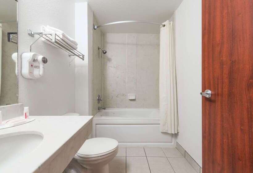 فندق على الطريق Super 8 By Wyndham Weatherford