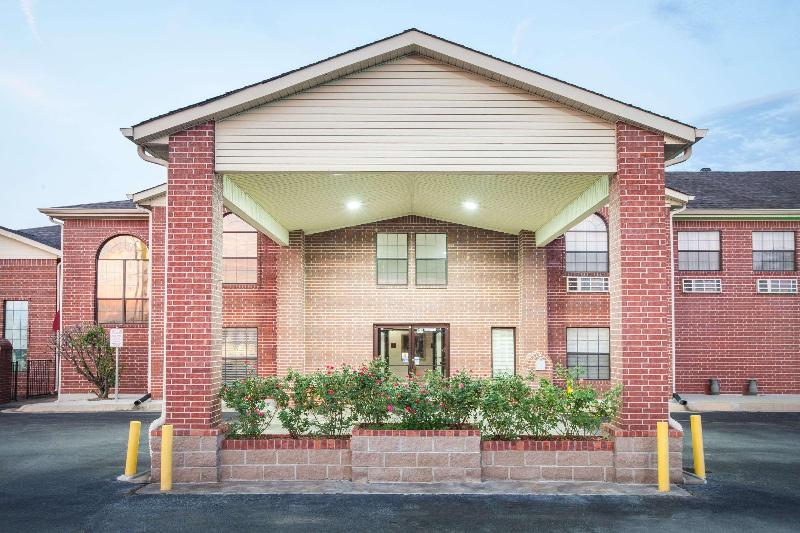 فندق على الطريق Super 8 By Wyndham White Hall