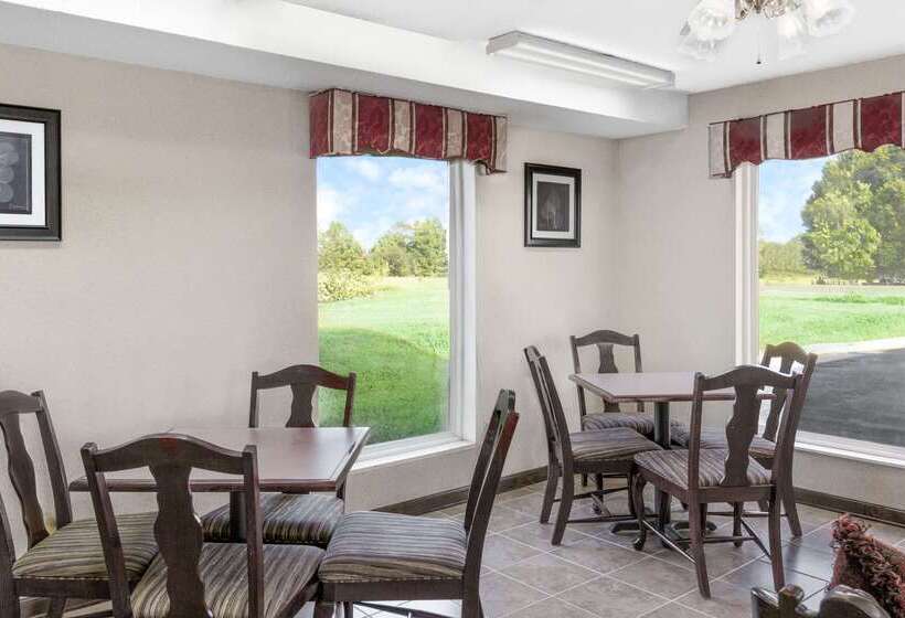 فندق على الطريق Super 8 By Wyndham Whiteville