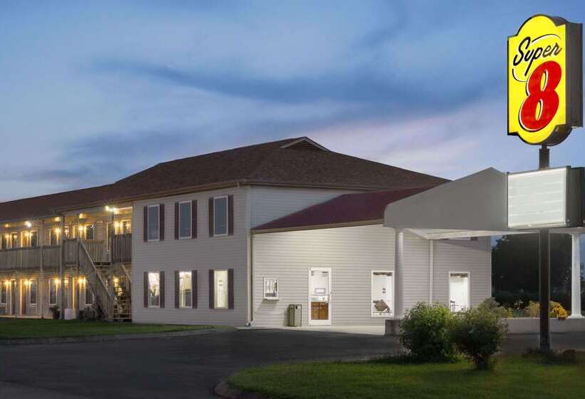 فندق على الطريق Super 8 By Wyndham Whiteville