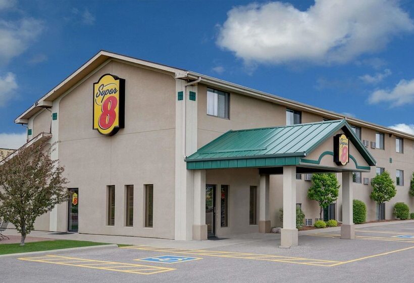فندق على الطريق Super 8 By Wyndham Willmar