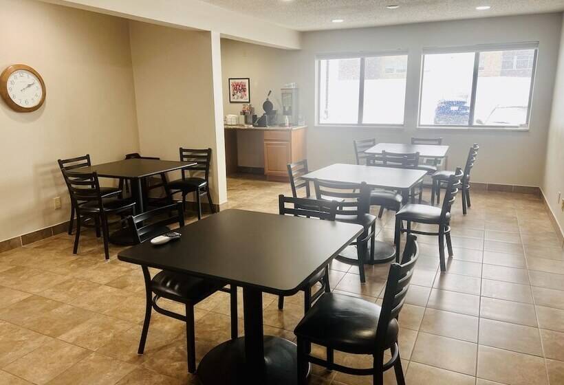 모텔 Super 8 By Wyndham Humboldt