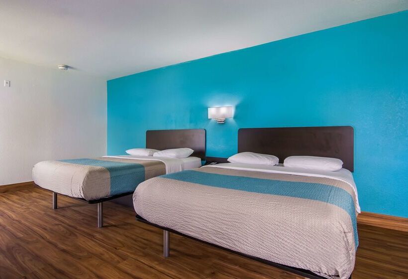 Motel 6 Pensacola, Fl   Nas