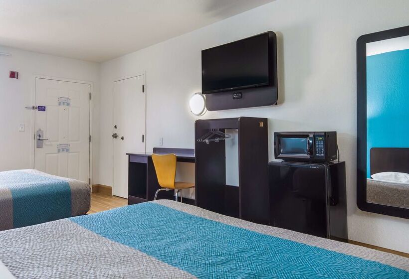 Motel 6 Pensacola, Fl   Nas