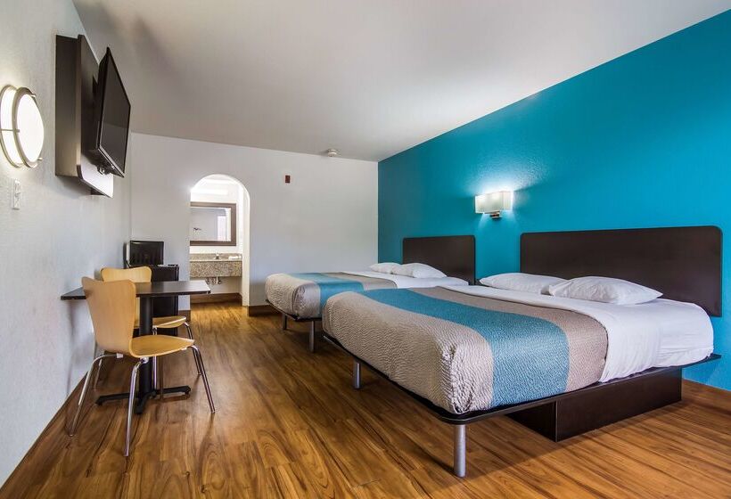 Motel 6 Pensacola, Fl   Nas