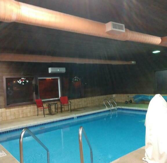 מוטל Wautoma Inn