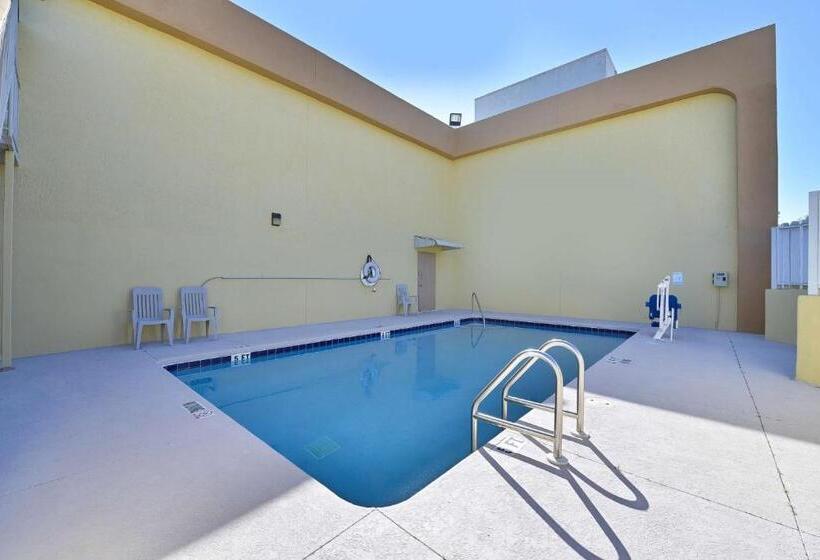 فندق على الطريق Travel Inn Winter Haven