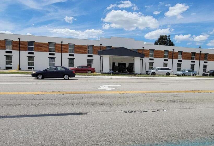 فندق على الطريق Travel Inn Winter Haven