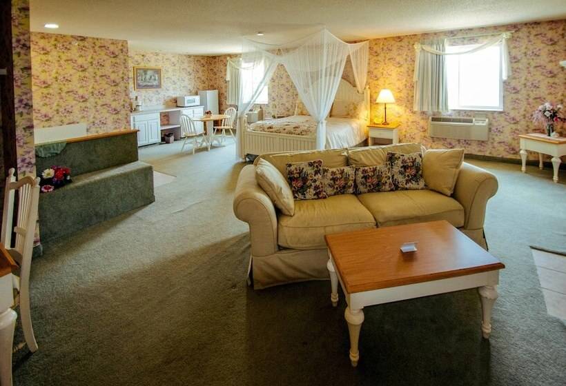 모텔 Urbana Inn & Suites