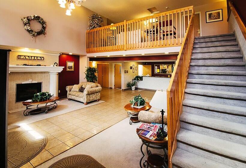 모텔 Urbana Inn & Suites