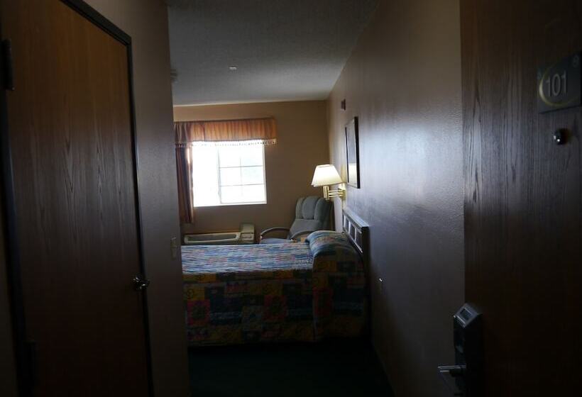 فندق على الطريق Westwood Inn & Suites   Kimball