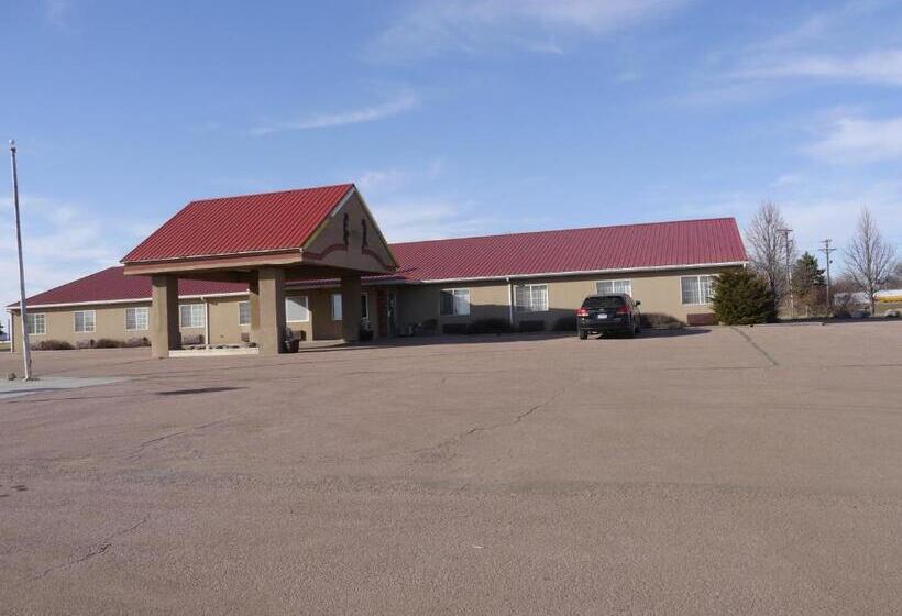 فندق على الطريق Westwood Inn & Suites   Kimball