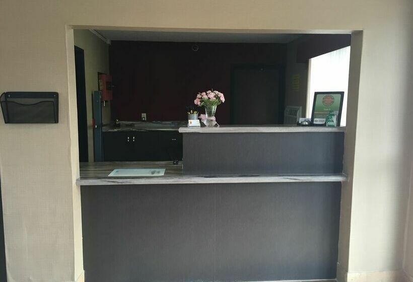 Мотель Super 8 By Wyndham Grand Forks