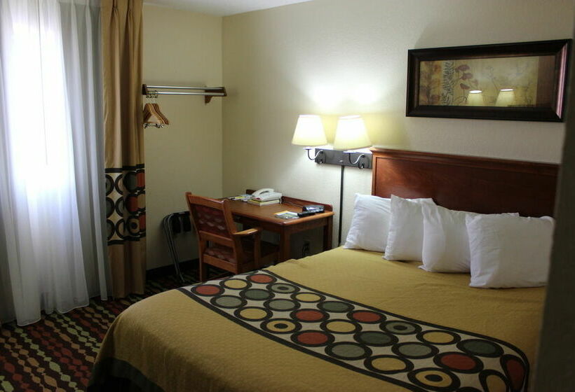 汽车旅馆  Super 8 By Wyndham Grand Forks