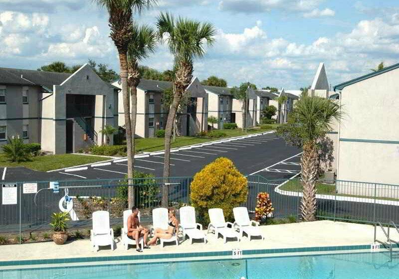 汽车旅馆  Super 8 By Wyndham Kissimmee