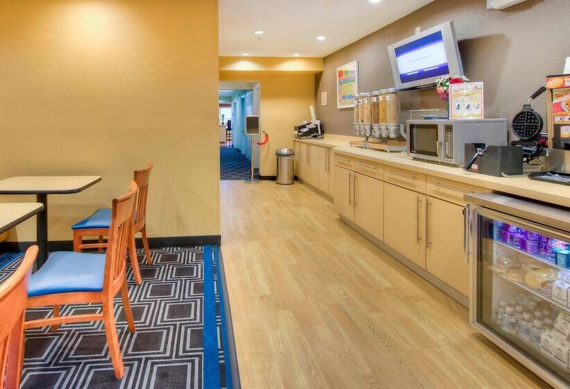 Towneplace Suites Raleigh Cary/weston Parkway