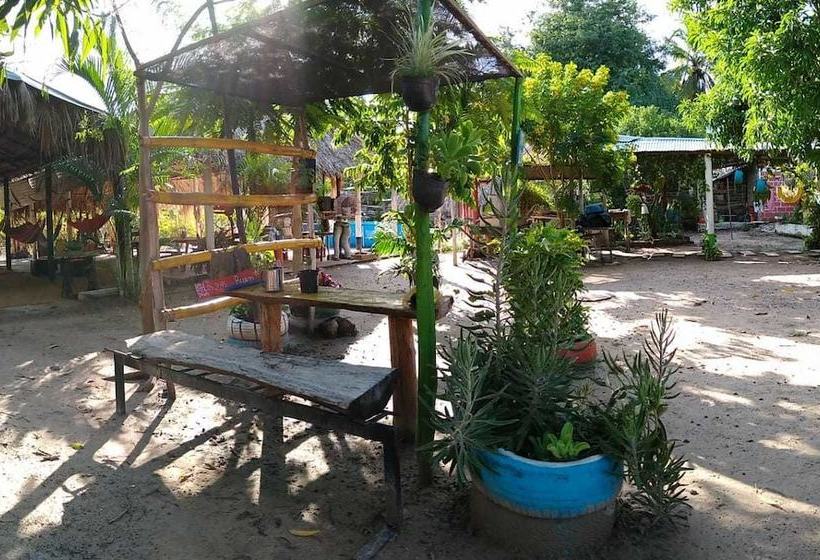 הוסטל Hostal Villa Juliana