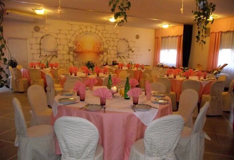 Ausonia Hotel Ristorante