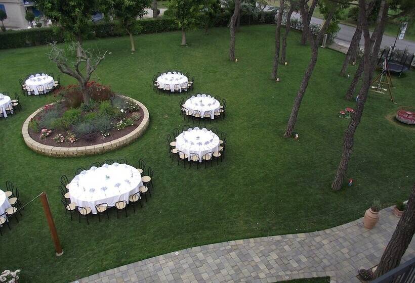 Ausonia Hotel Ristorante