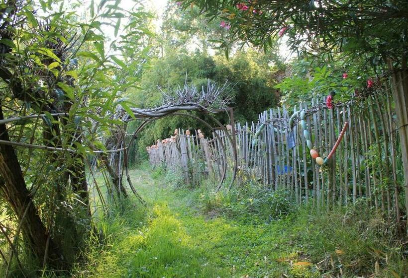 Bed and Breakfast Abbaye De Villelongue