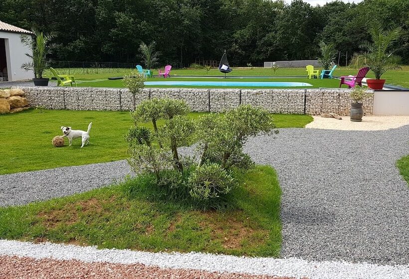 住宿加早餐  Alolival