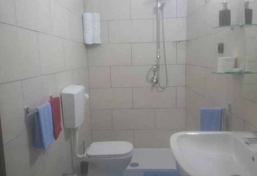 Bed and Breakfast Bar Centrale Zichella