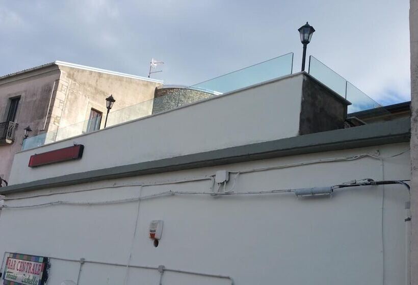 Bed and Breakfast Bar Centrale Zichella