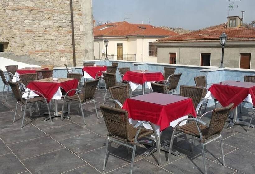 مبيت وإفطار Bar Centrale Zichella
