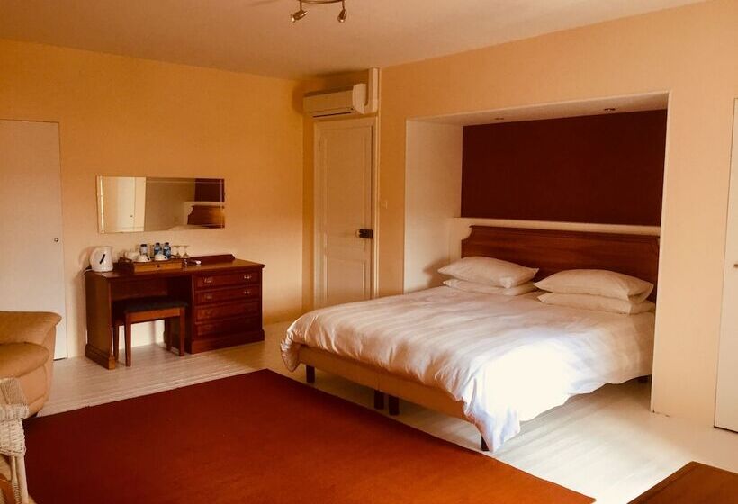 ベッドアンドブレックファースト Chateau De Douzens