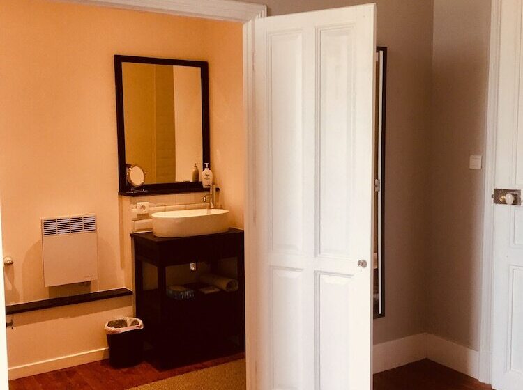 ベッドアンドブレックファースト Chateau De Douzens