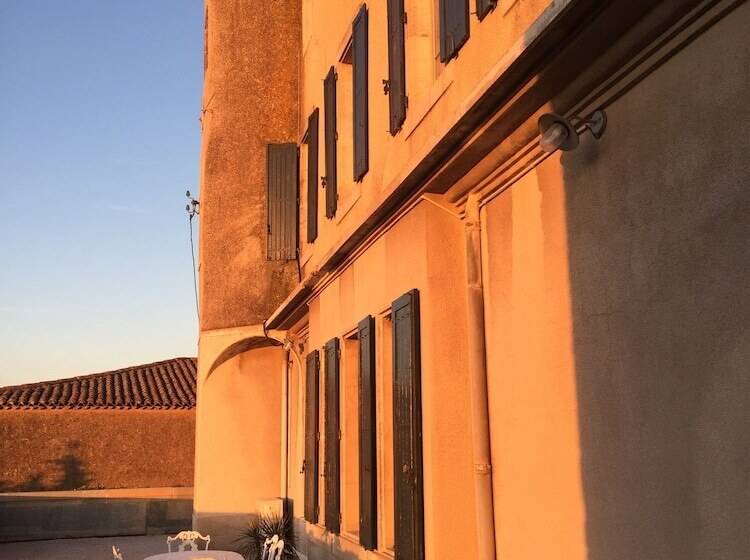 ベッドアンドブレックファースト Chateau De Douzens