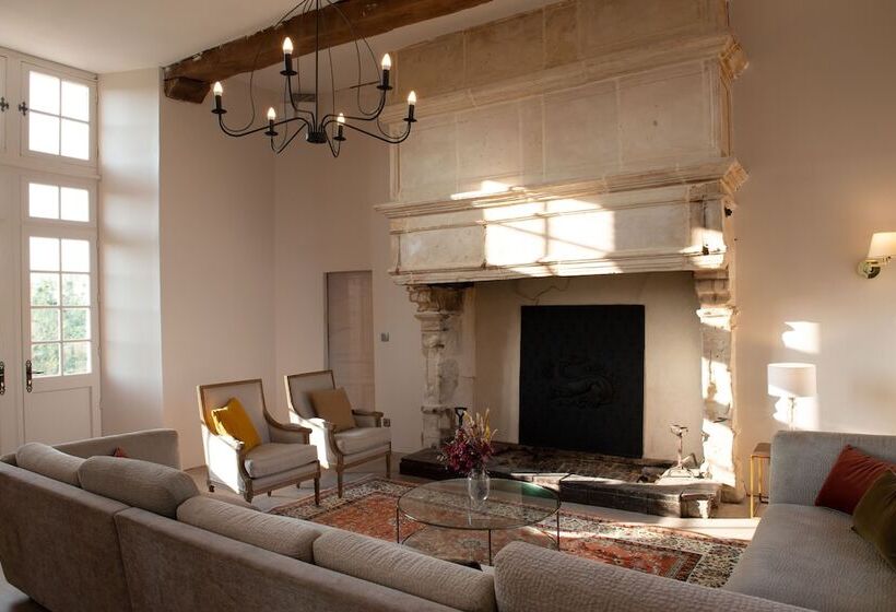 مبيت وإفطار Château De Bernesq