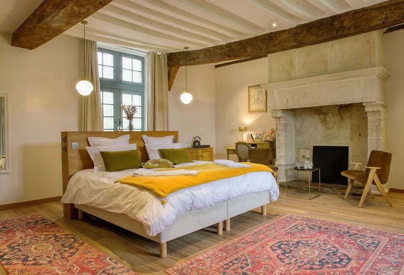 مبيت وإفطار Château De Bernesq