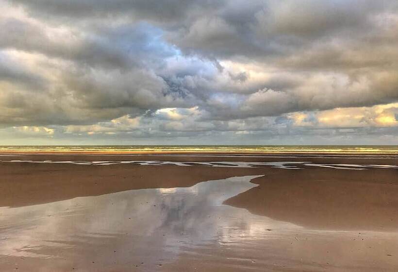 مبيت وإفطار Château De Bernesq