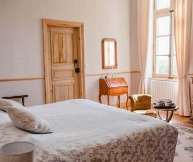 Bed and Breakfast Château De L Hers