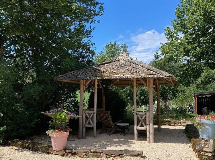 Bed and Breakfast Domaine De La Velle