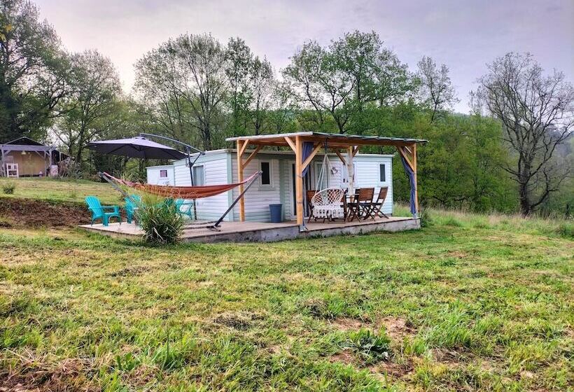 Bed and Breakfast Domaine De La Velle