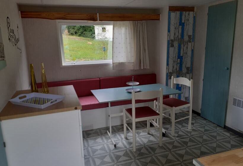 Bed and Breakfast Domaine De La Velle