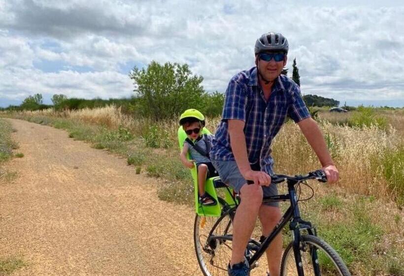 مبيت وإفطار La Calade