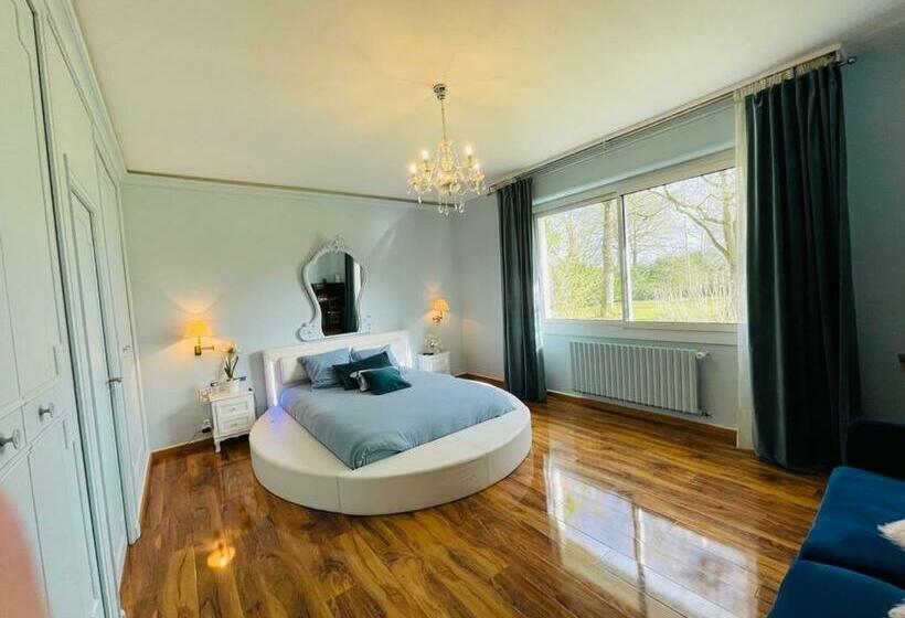 مبيت وإفطار La Clotière