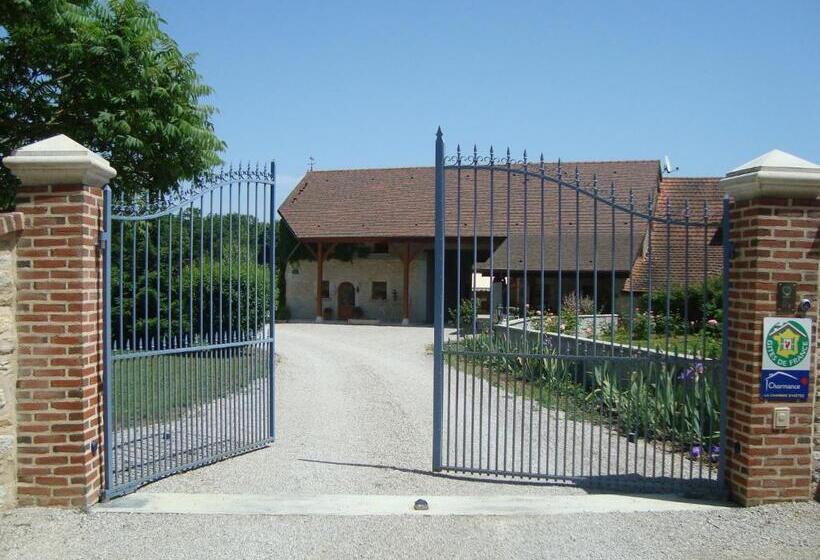 مبيت وإفطار La Grange De Felix