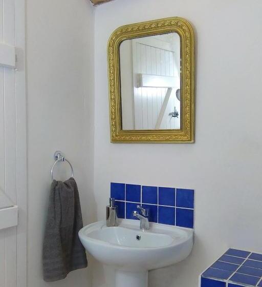 مبيت وإفطار Le Douitel