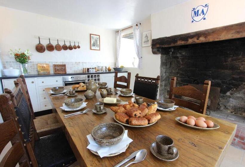 مبيت وإفطار Le Douitel