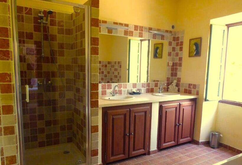 مبيت وإفطار Le Mas Des Sages