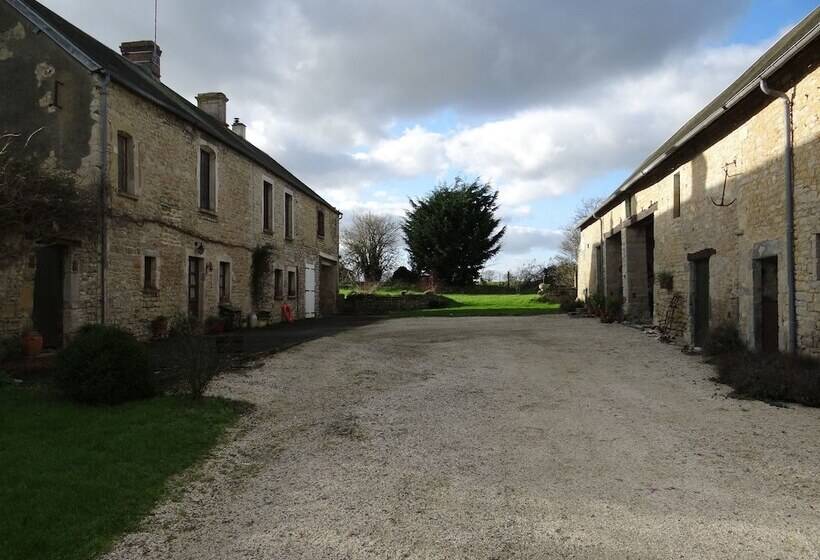 ベッドアンドブレックファースト Les Tisserands