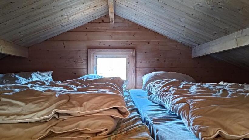 Frederiksværk Camping & Hostel